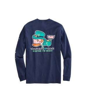 NWT Vineyard Vines Kiss Me I’m Irish Pocket LS